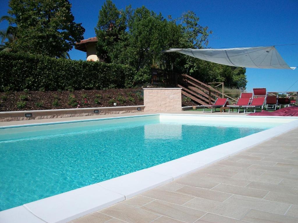 Country-House Pecora Nera Guest House Mosciano SantʼAngelo Exterior foto
