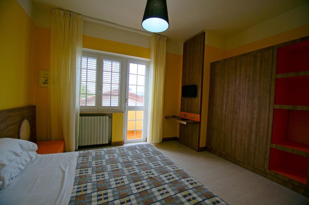 Country-House Pecora Nera Guest House Mosciano SantʼAngelo Cameră foto